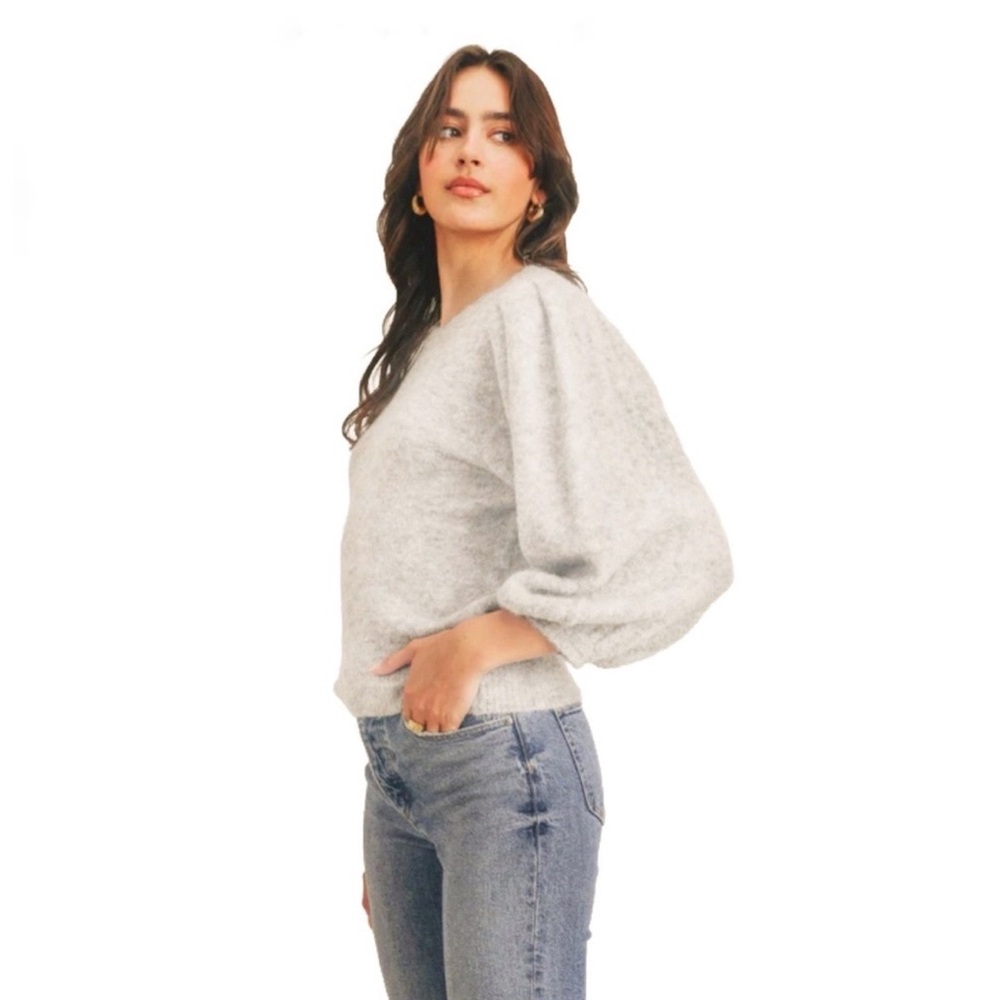 LUSH Cream Balloon Sleeve Sweater Women’s Small soft puff shoulder Crewneck